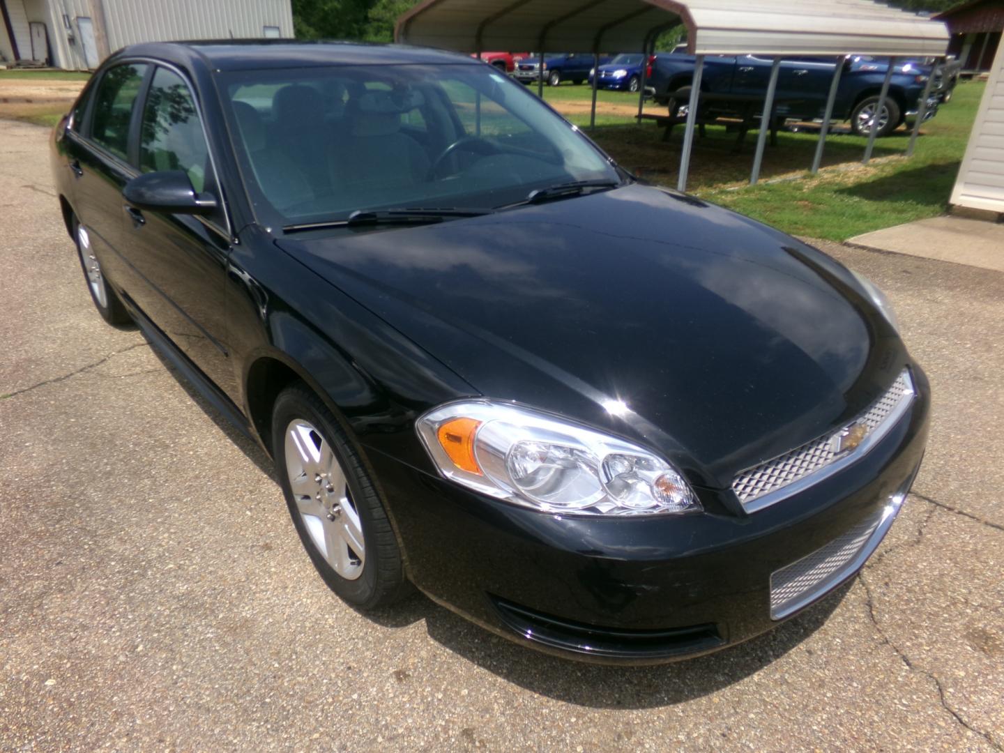 2014 Black /Gray Chevrolet Impala LT (2G1WB5E35E1) with an 3.6L V6 DOHC 16V FFV engine, 6-Speed Automatic transmission, located at 401 First NE, Bearden, AR, 71720, (870) 687-3414, 33.726528, -92.611519 - Photo#19